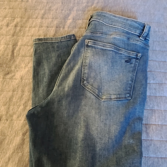 DL1961 Stylish Blue Denim Jeans - Picture 4 of 8